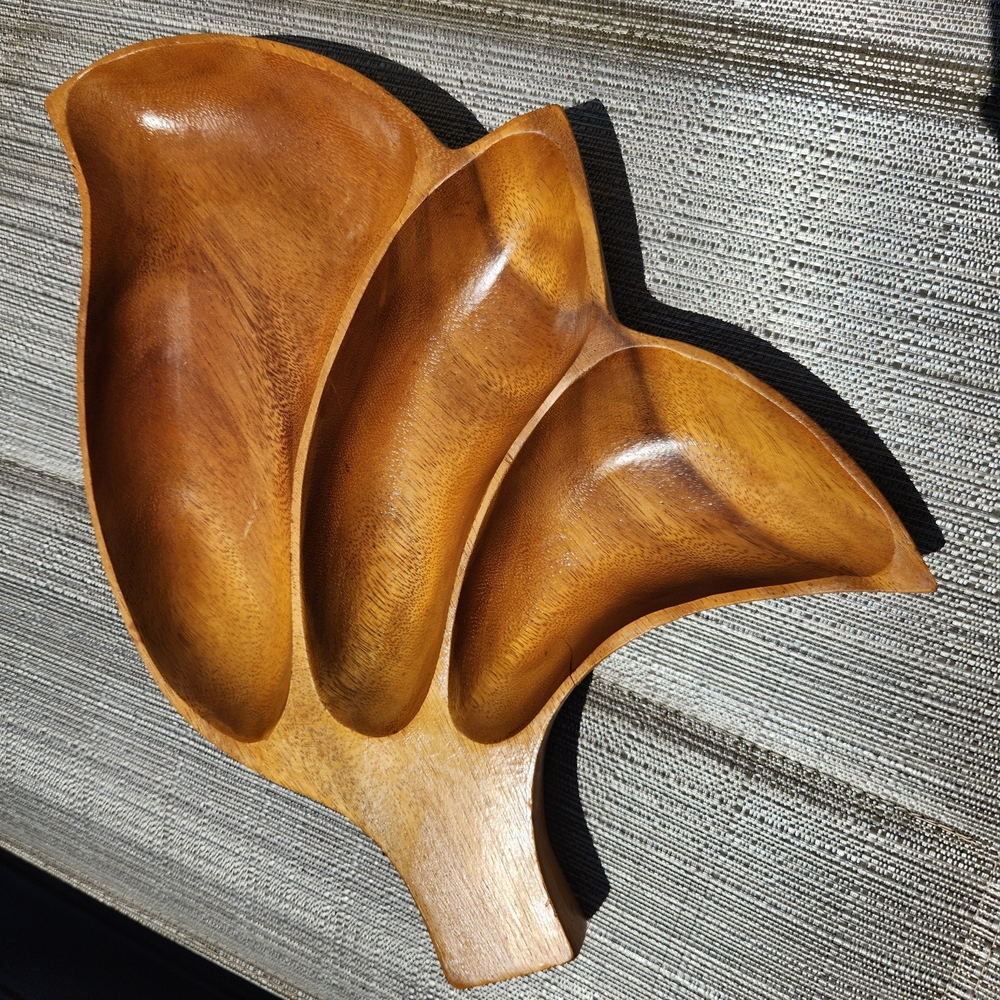 Vintage Monkey Pod Wood Leaf-Shaped Serving Tray - Picture 7 of 12